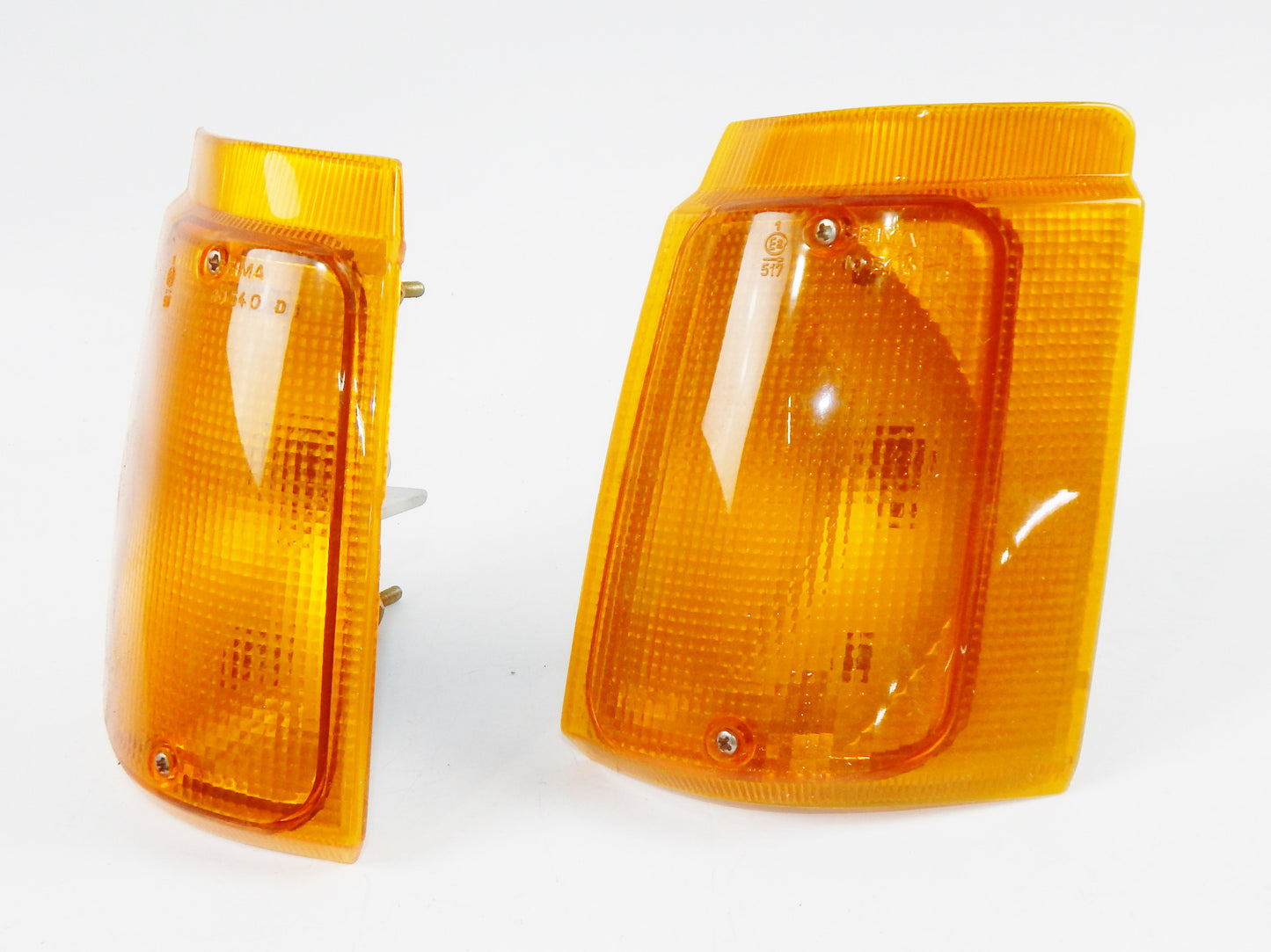 NOS 1970's CHRYSLER HORIZON FRONT TURN SIGNAL RH LH AMBER SEIMA 10542701 - MotoRaider
