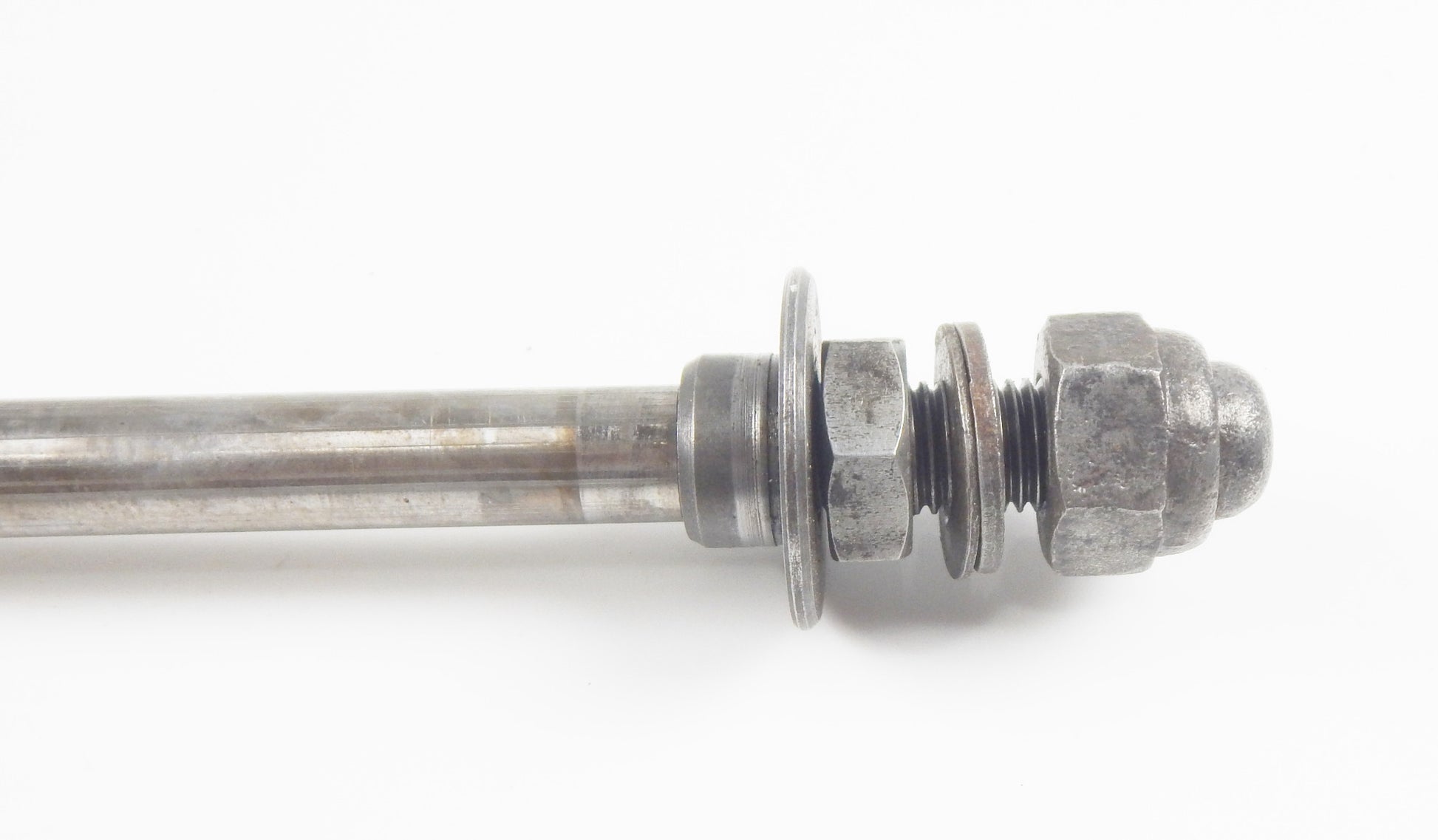 VINTAGE SCOOTER 1960 LAMBRETTA LI 150 FRONT WHEEL AXLE SPACERS WASHERS PIN BOLT - MotoRaider