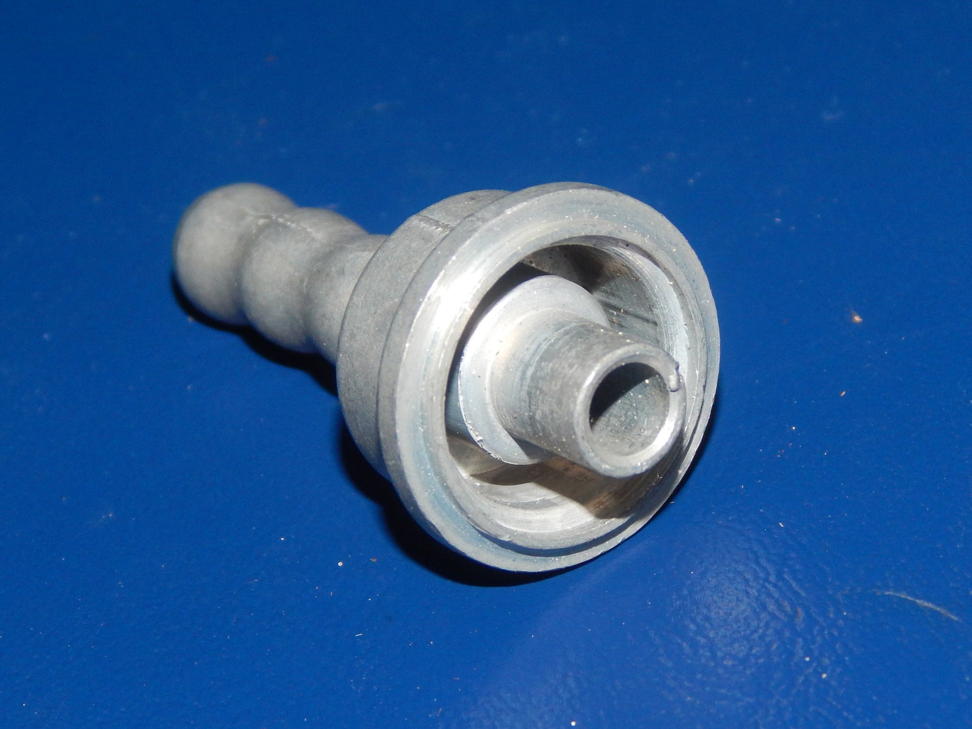 VINTAGE MOTORCYCLE PETCOCK FUEL VALVE SPIGOT BASE D=20mm L=40mm DUCATI LAVERDA - MotoRaider