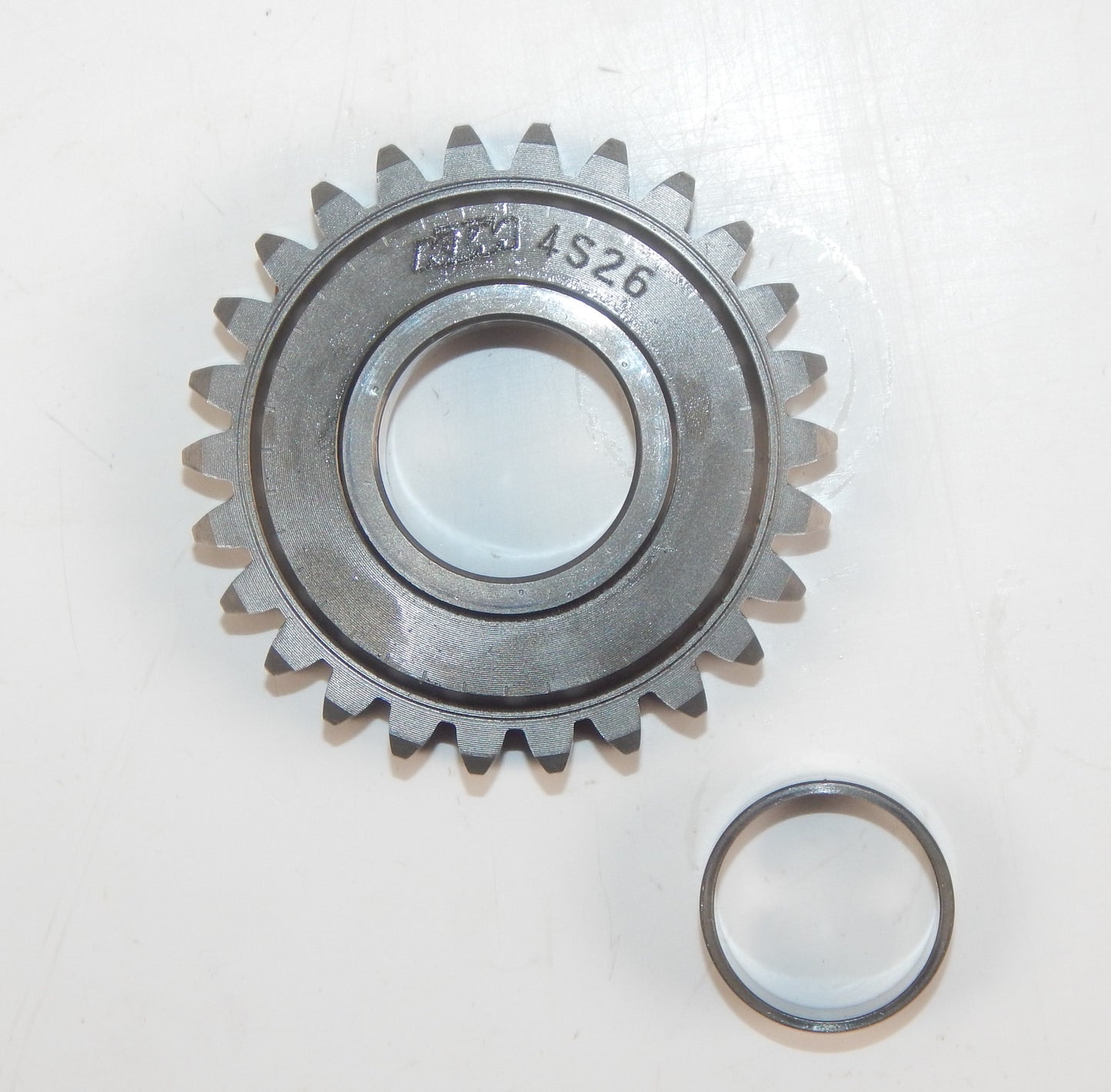 OEM KTM 1999/2004 125SX (EU) 2001 125EXC (EU) 4th IDLER GEAR 26T. STAMPED "4S26" - MotoRaider