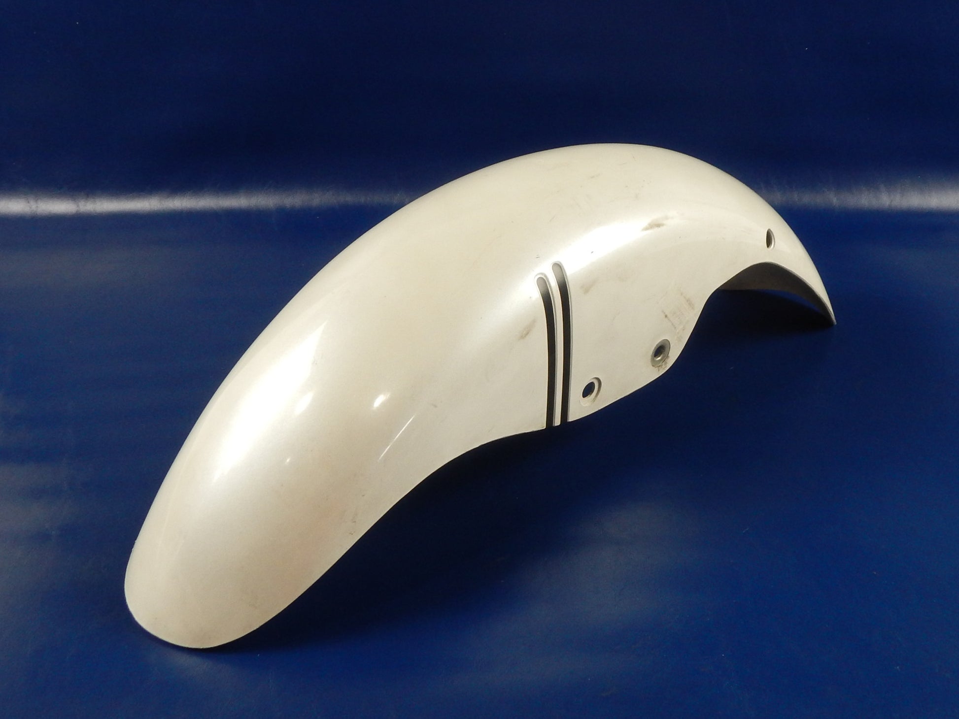 OEM SUZUKI 1982  GS750 GS 750 FRONT FENDER 53111-31300 MUD GUARD VINTAGE - MotoRaider