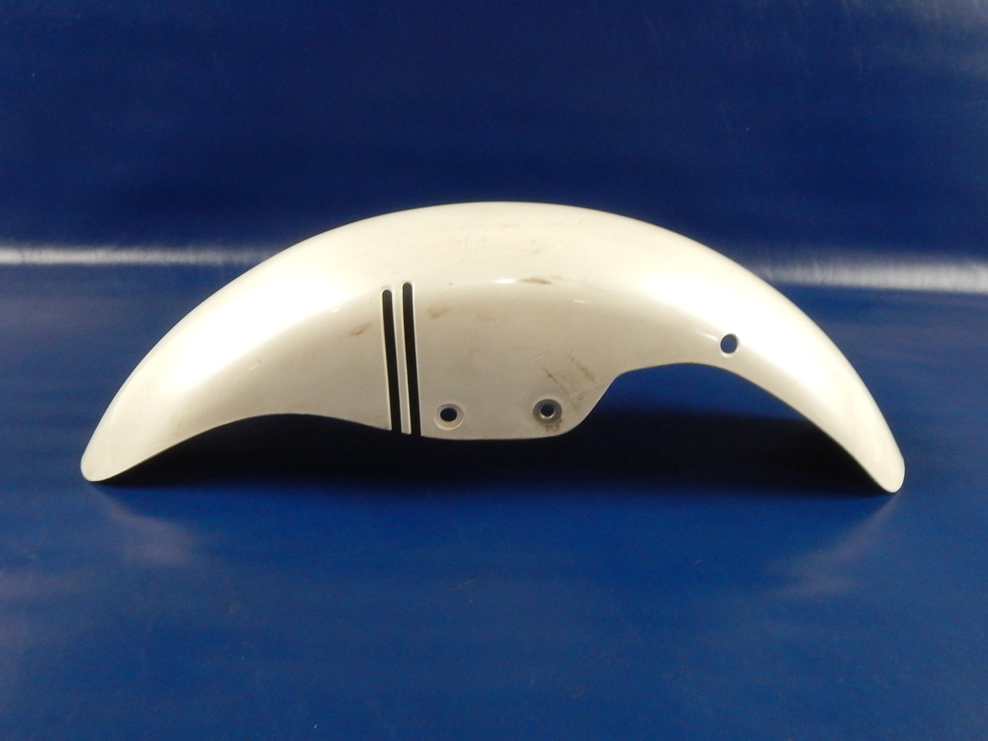 OEM SUZUKI 1982  GS750 GS 750 FRONT FENDER 53111-31300 MUD GUARD VINTAGE - MotoRaider