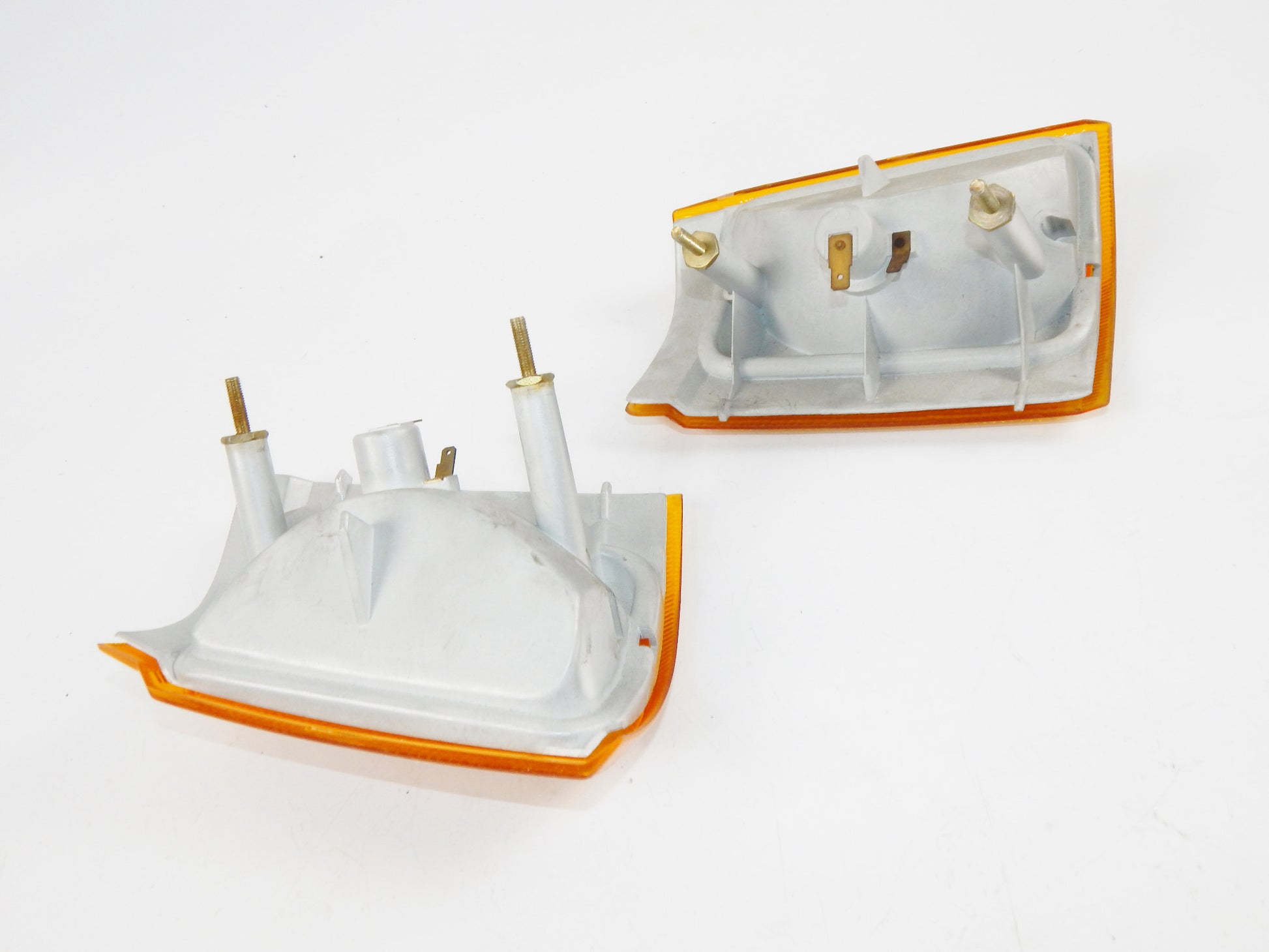 NOS 1970's CHRYSLER HORIZON FRONT TURN SIGNAL RH LH AMBER SEIMA 10542701 - MotoRaider