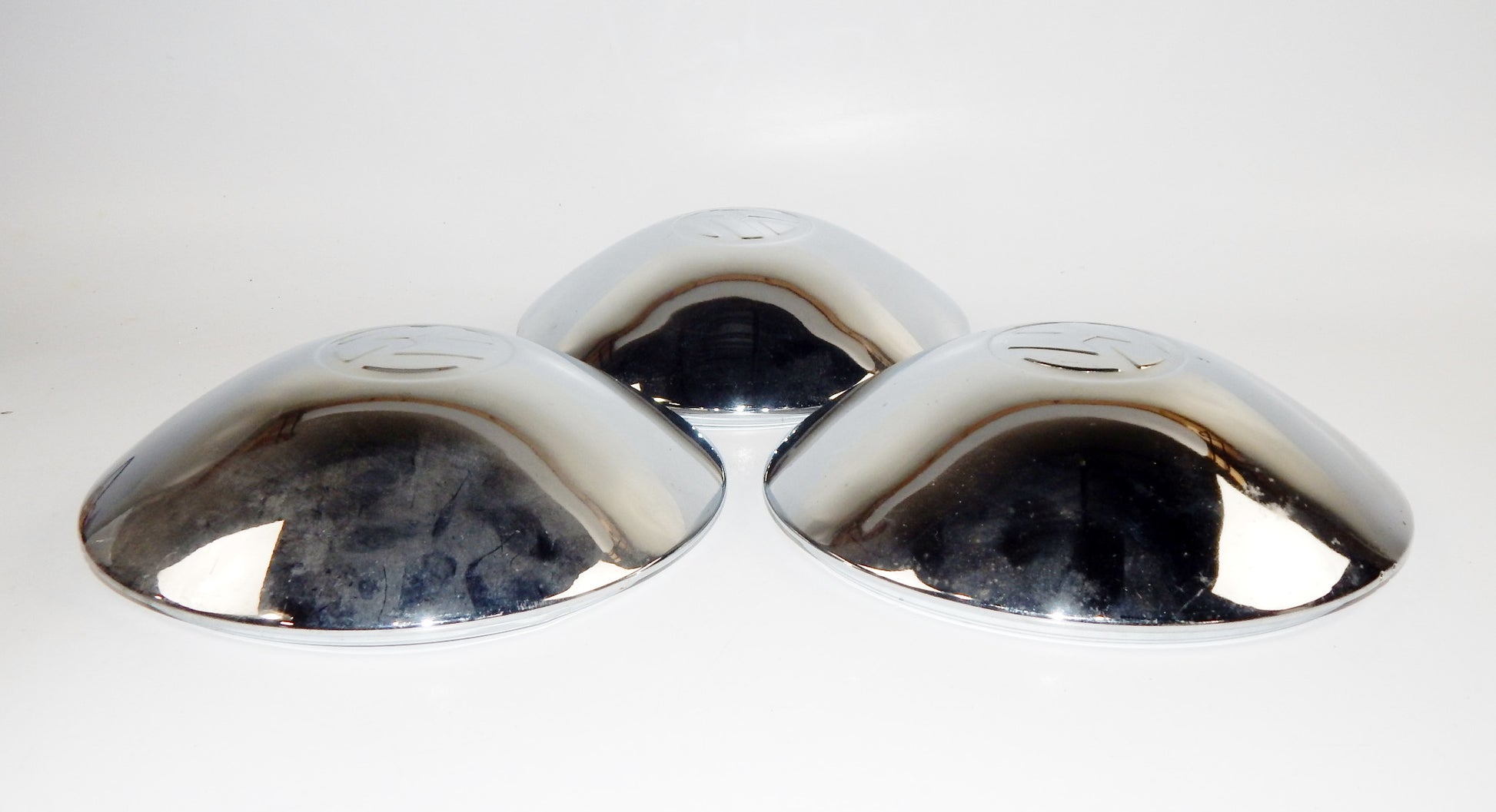 3 1960s VW BUG BEETLE KARMAN BUS WHEELS DOME HUBCUPS 113601151 D=10.5" 113601151 - MotoRaider