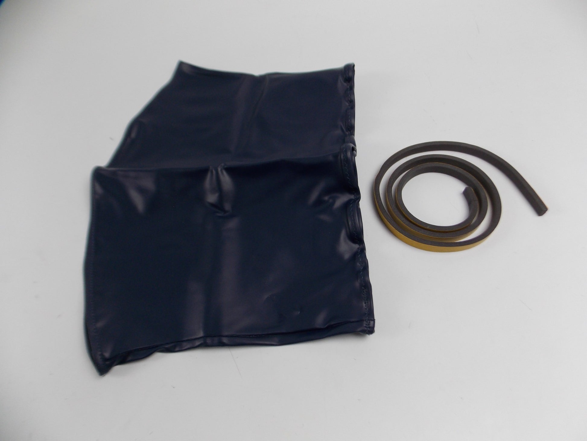 LIMA FULL FACE HELMET NECK COVER SKIRT PROTECTOR RAIN WIDTH=14" MOTORCYCLE - MotoRaider