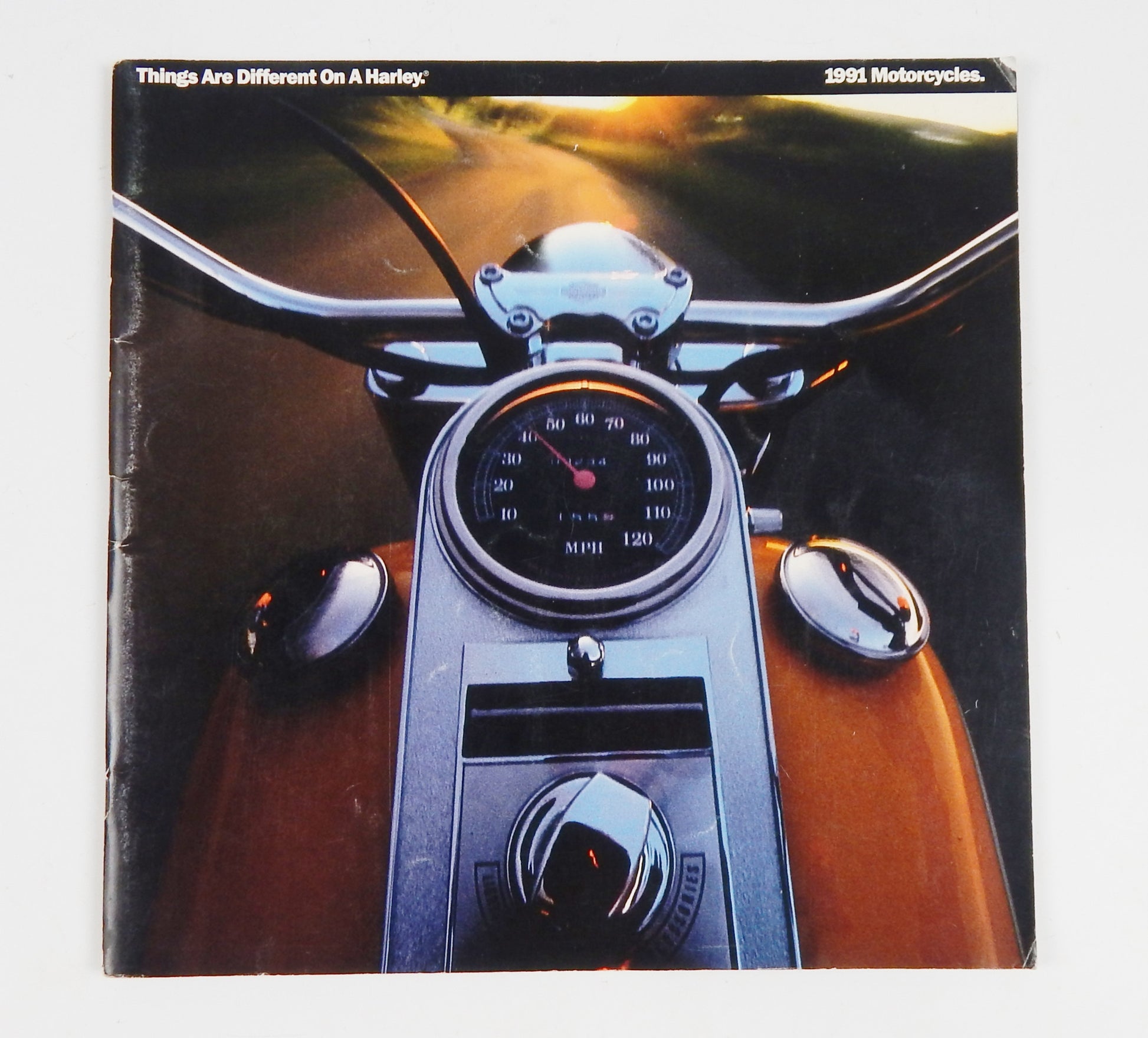 1991 HARLEY CATALOGUE 1994 ANNUAL REPORT 1995 GENUINE MOTORCLOTHES EVO SOFTAIL - MotoRaider