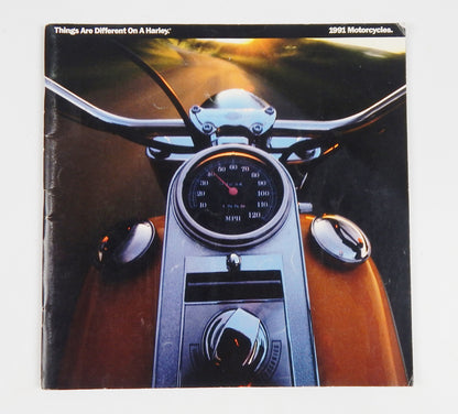 1991 HARLEY CATALOGUE 1994 ANNUAL REPORT 1995 GENUINE MOTORCLOTHES EVO SOFTAIL - MotoRaider