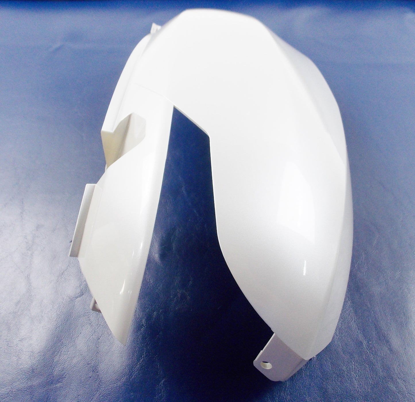 NOS OEM PEUGEOT SCOOTER E-VIVACITY WHITE RIGHT BODY COVER FAIRING 772071F5 - MotoRaider