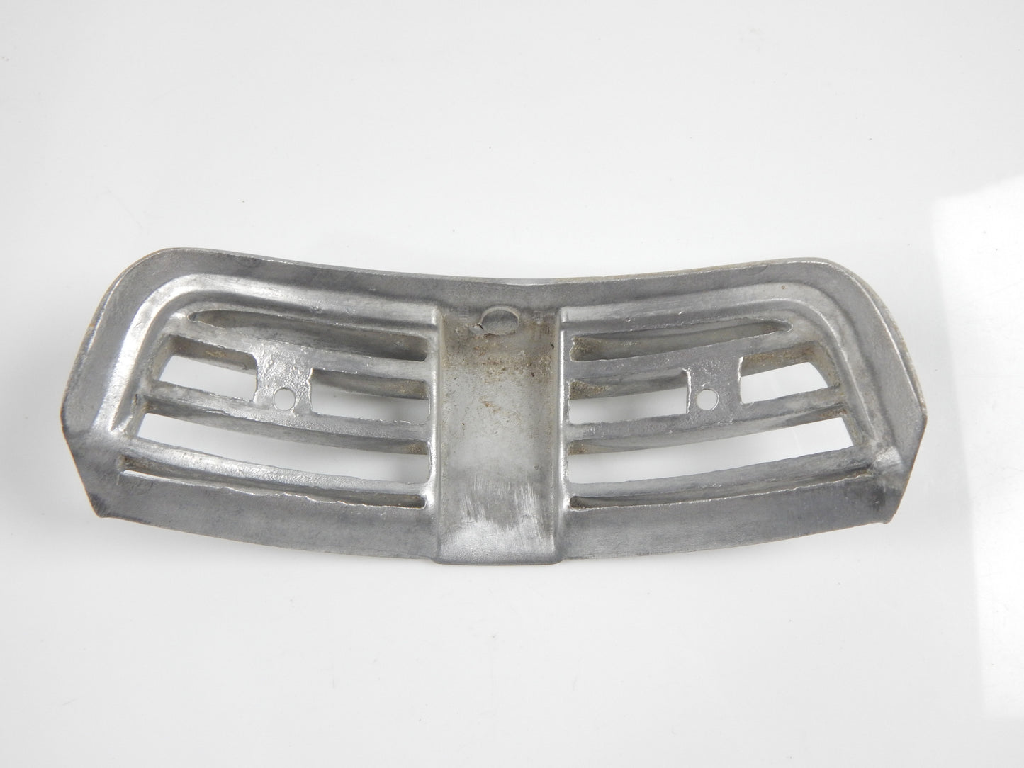 VINTAGE SCOOTER 1959 LAMBRETTA LI 150 REAR FENDER CHASSIS EMBLEM GRILL INNOCENTI - MotoRaider