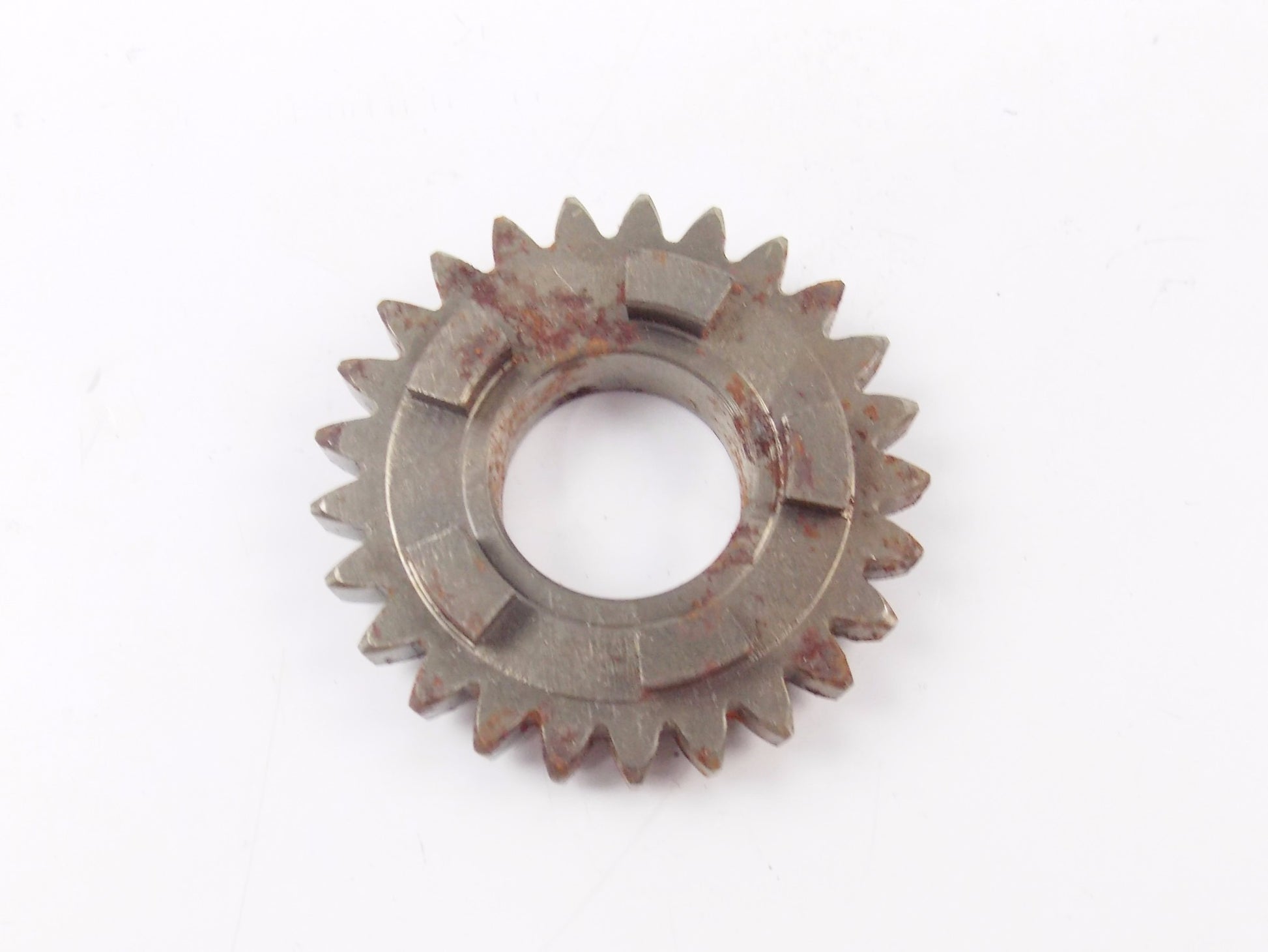 NOS OEM KTM MOTOR 125 RV (MC) 4th GEAR MAINSHAFT 25T. TRANSMISSION I 50033110000 - MotoRaider
