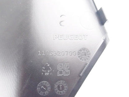 PEUGEOT 2008 2013 SCOOTER GEOPOLIS 250SC EU LEFT SPARK PLUG LID COVER 769207N - MotoRaider