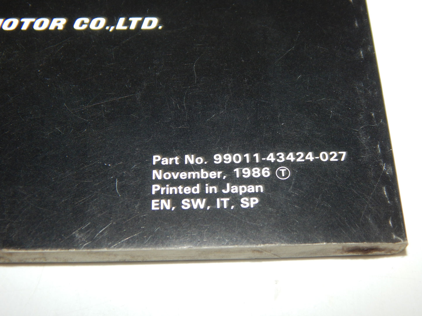 1986 SUZUKI GSX500 GSX600 USER OWNER MANUAL BOOK 99011-43424-027 MULTI LANGUAGE - MotoRaider
