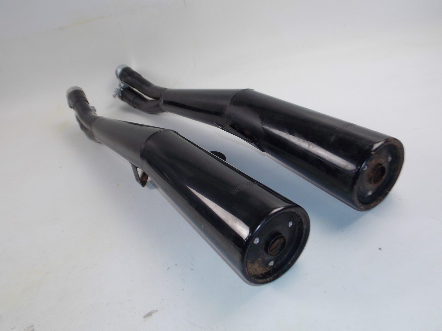 BUSSO 4 IN 2 EXHAUST PIPES MUFFLER BLACK SUZUKI GSX 1100 INLET D=41mm - MotoRaider