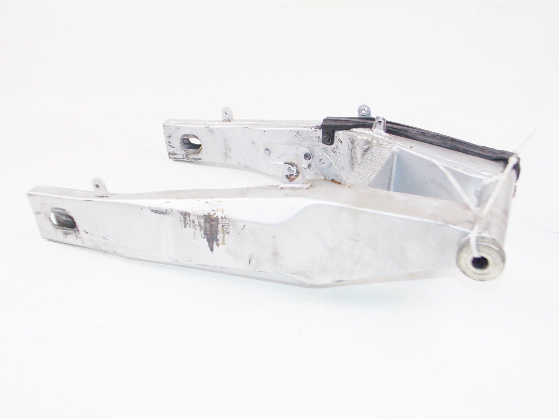 1994-1995 YAMAHA FRZ R600 FRAME CHASSIS SWINGARM - MotoRaider