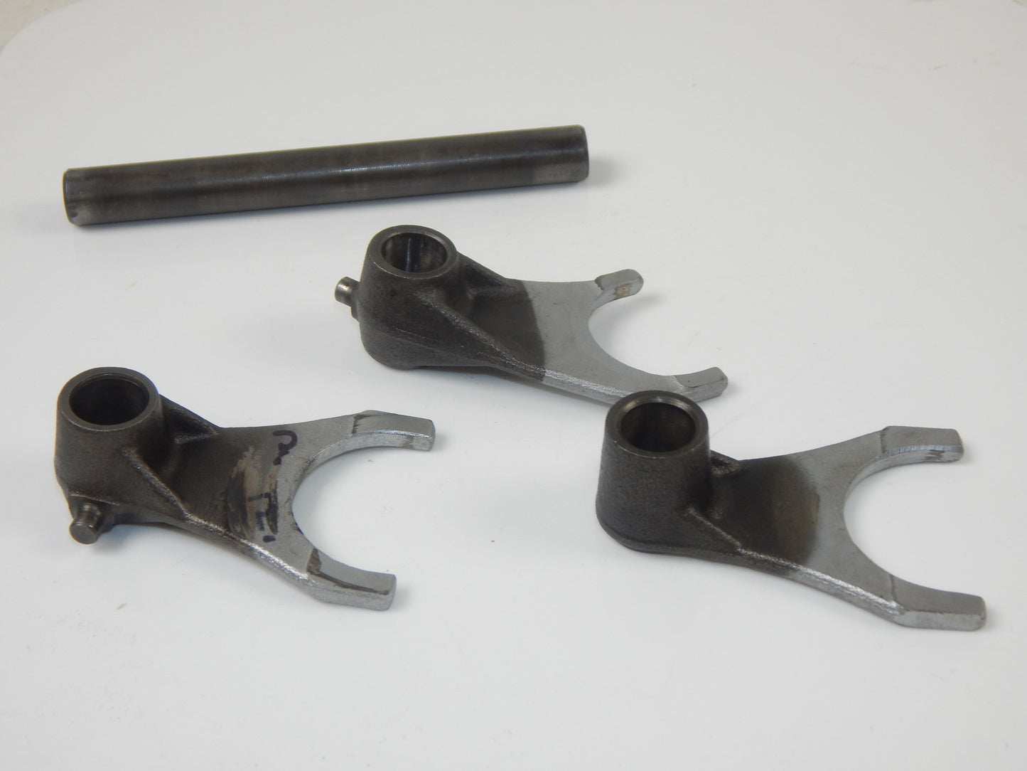 1986 SUZUKI GSXR750 MOTOR GEAR CHNAGE FORK SHIFT No 1,2,3+SHAFT ROD TRANSMISSION - MotoRaider