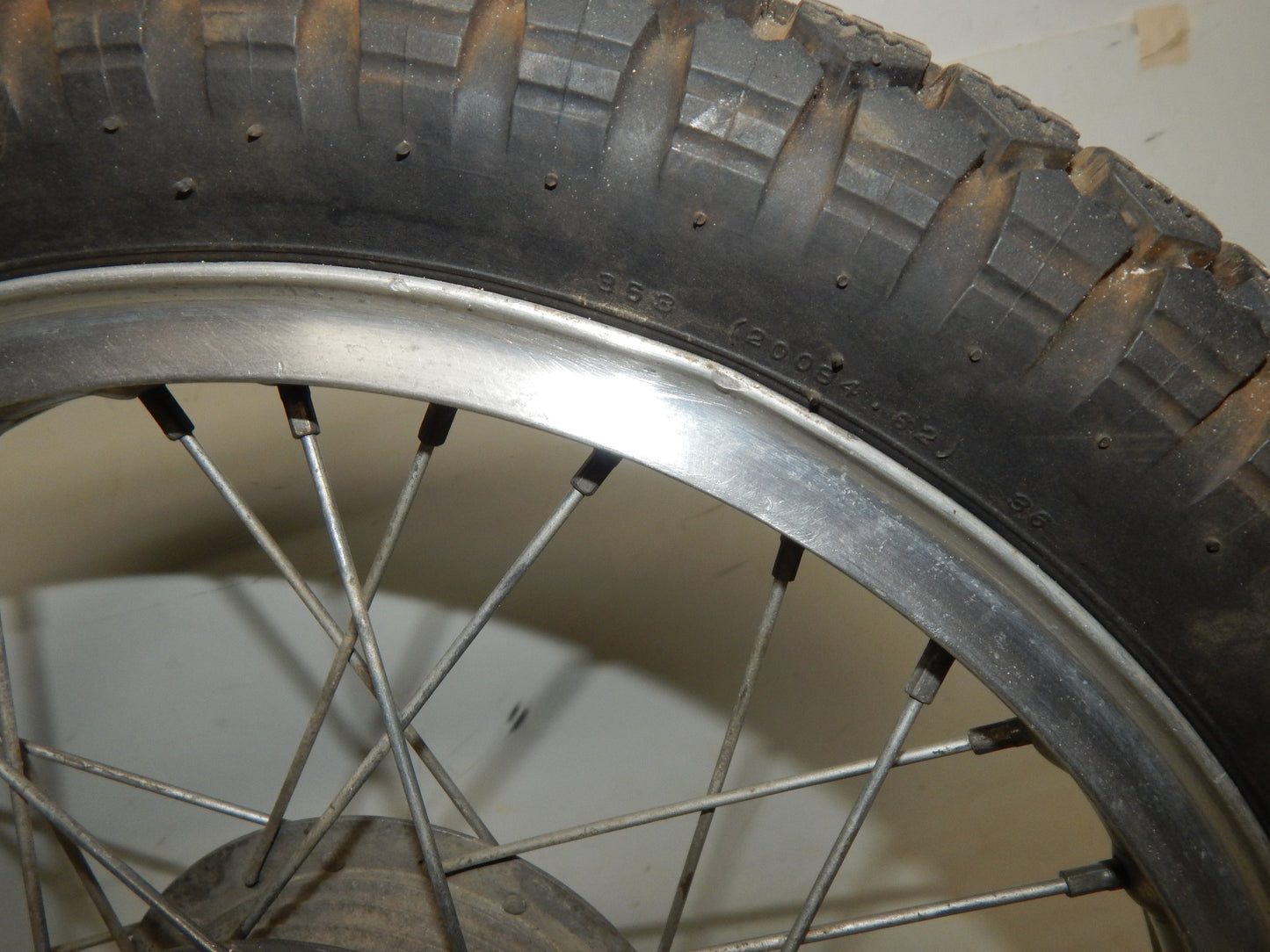 1970's GILERA GIUBILEO 125 REAR WHEEL 17" RIM HUB SPOKE VINTAGE MOTORCYCLE ITALY - MotoRaider