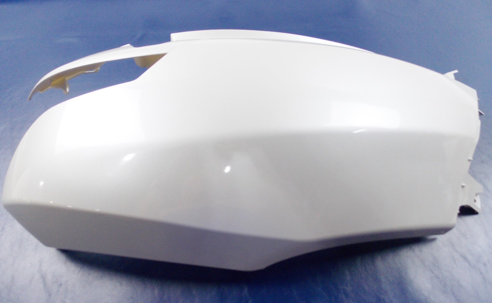 NOS OEM PEUGEOT SCOOTER E-VIVACITY WHITE RIGHT BODY COVER FAIRING 772071F5 - MotoRaider
