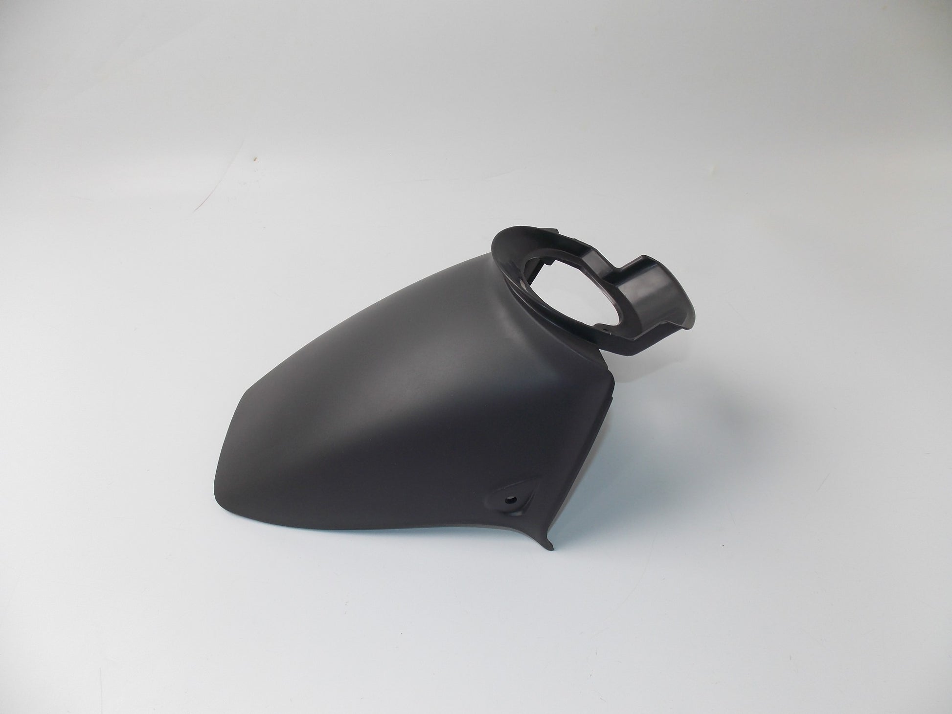 NOS OEM YAMAHA 1990 | 1993 CT50 FRONT FENDER 1NT-F1556-00-UL - MotoRaider