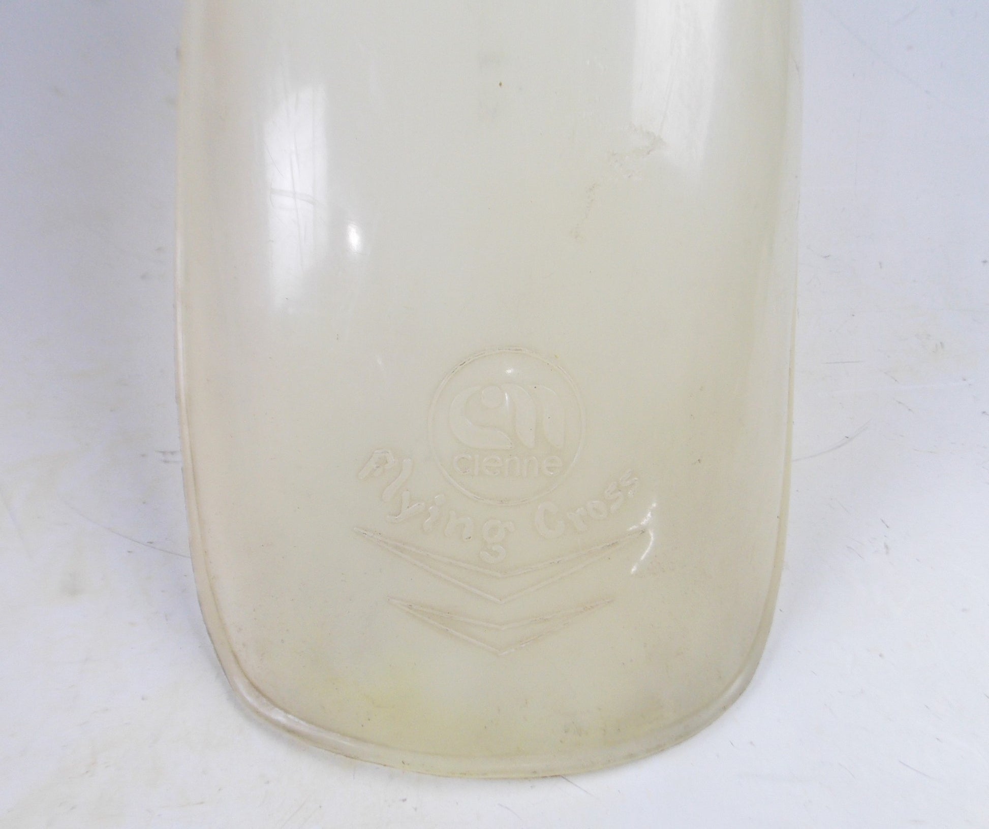 VINTAGE MOTORCYCLE CIENNE FLYING TRANSLUCENT MOTOCROSS REAR FENDERL=24 1/2" W=7" - MotoRaider