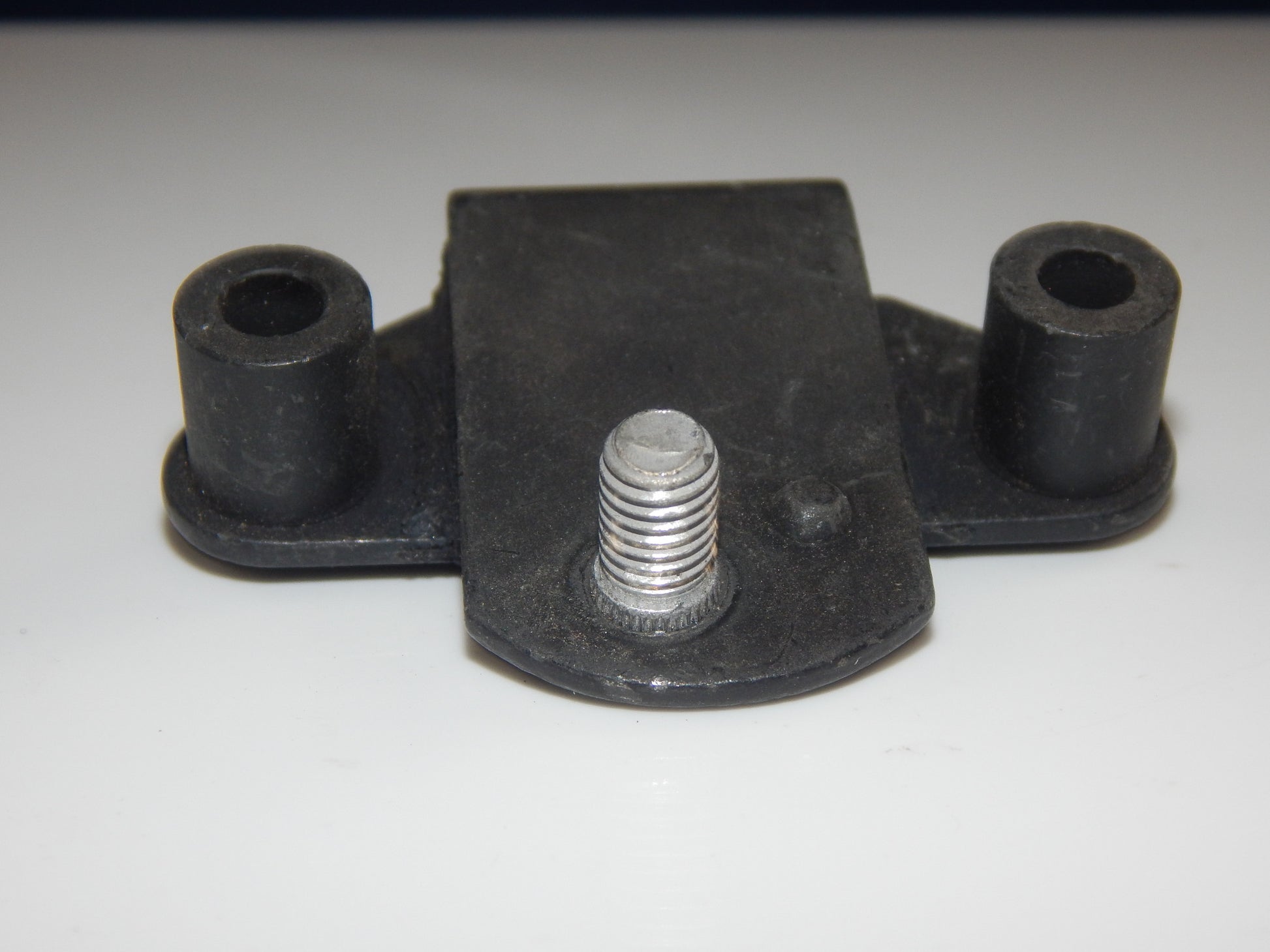 1980's BMW K75 K100 EXHAUST MOUNT MUFLER PIPE BRACKET HANGER 18211454982 VINTAGE - MotoRaider