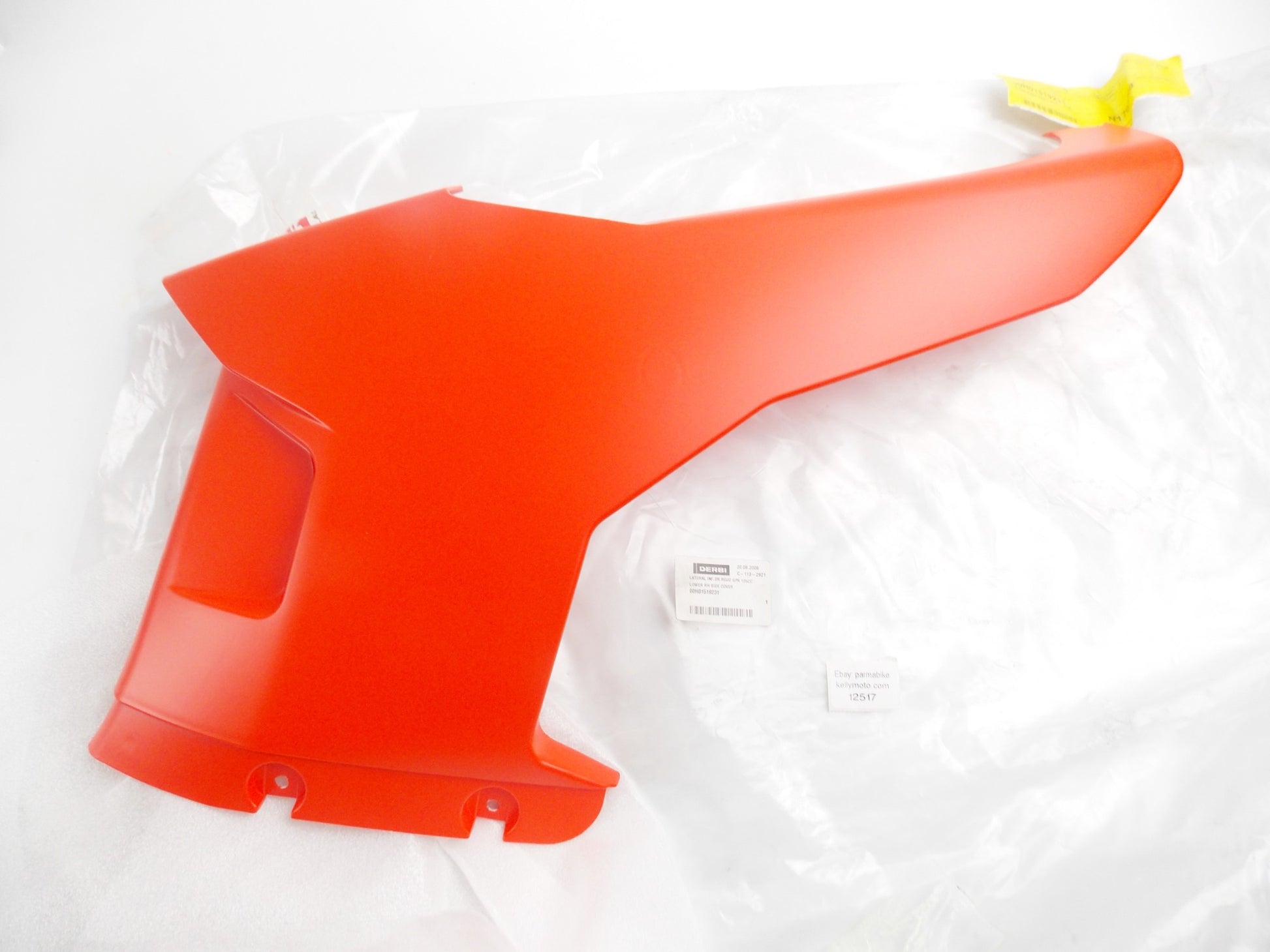 OEM DERBI 2005-2006 GPR125 2005 GPR50 RIGTH LOWER HALF-FARING RED 00H01519231 - MotoRaider
