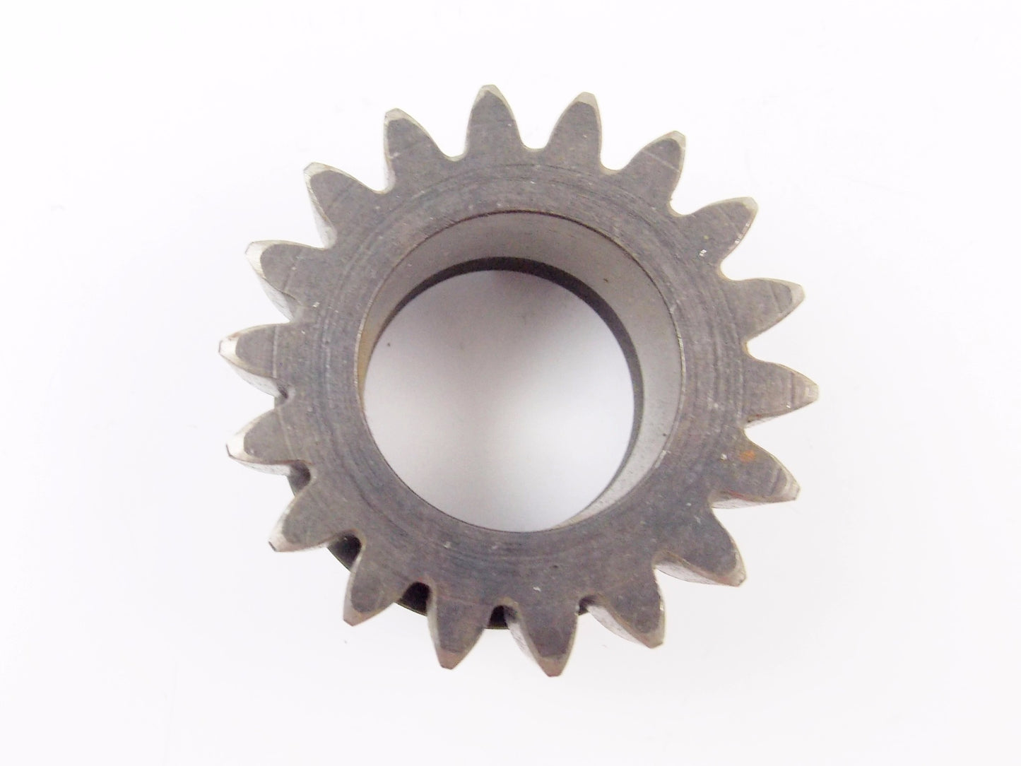 NOS OEM KTM 125/175/250/400 1979 2nd GEAR 18 T, 54033006000 - MotoRaider