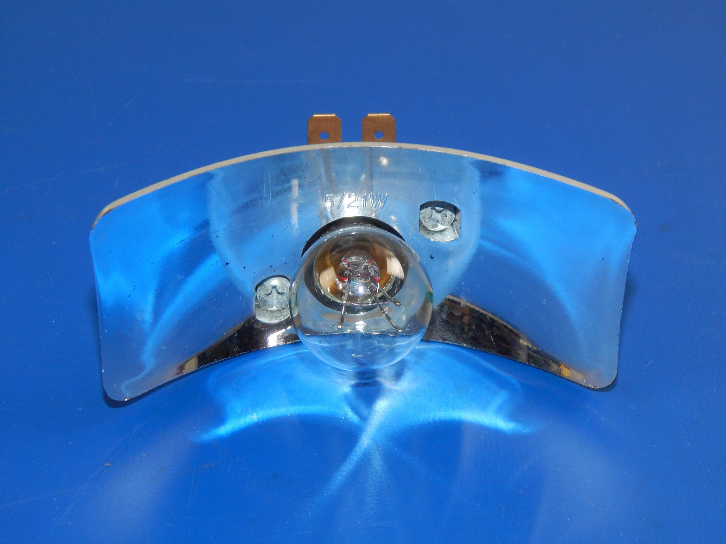 C.E.V 44386 REAR TAIL STOP LIGHT SOCKET REFLECTOR+BULB 5/21W MOTORYCLE SCOOTER - MotoRaider