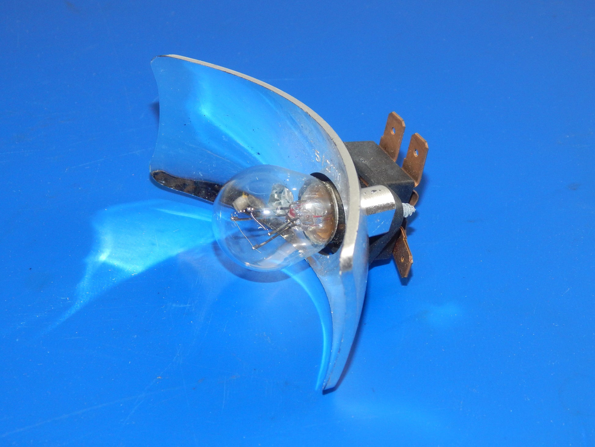 C.E.V 44386 REAR TAIL STOP LIGHT SOCKET REFLECTOR+BULB 5/21W MOTORYCLE SCOOTER - MotoRaider
