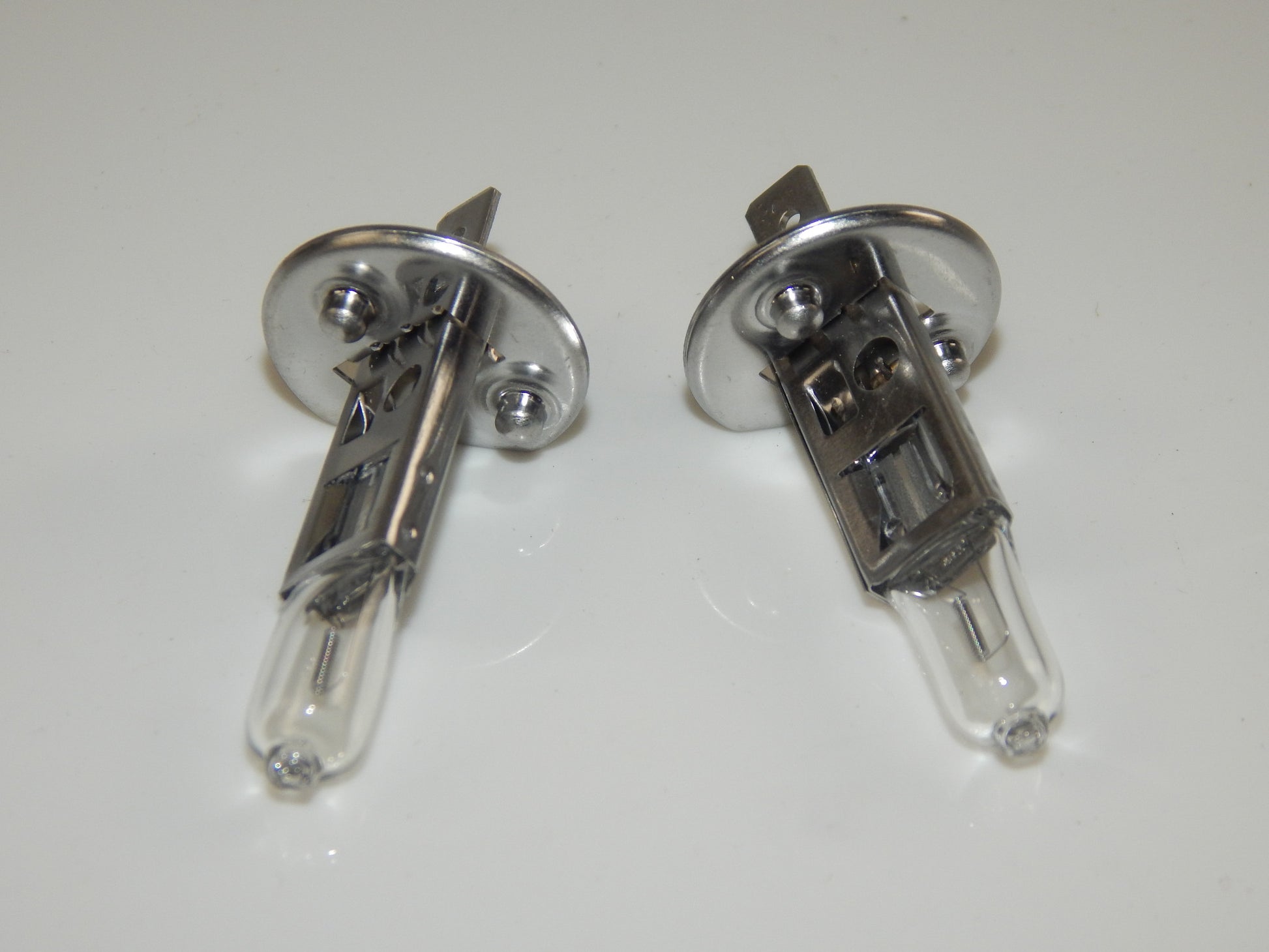 2 OSRAM H1 64150 HALOGEN HEADLIGHT BULB 12 VOLT 55W P14,5S MOTORCYCLE AUTOMOTIVE - MotoRaider