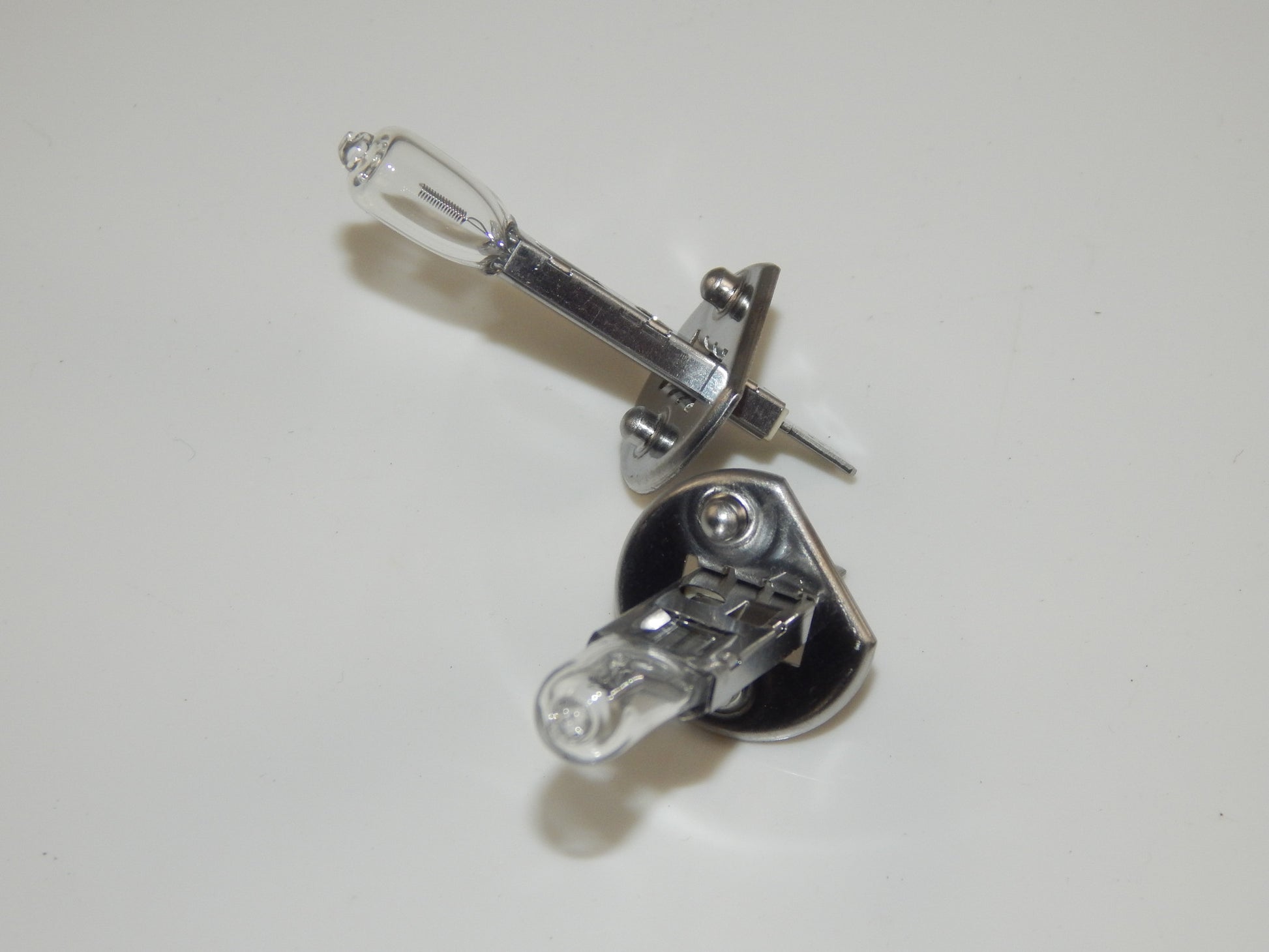 2 OSRAM H1 64150 HALOGEN HEADLIGHT BULB 12 VOLT 55W P14,5S MOTORCYCLE AUTOMOTIVE - MotoRaider