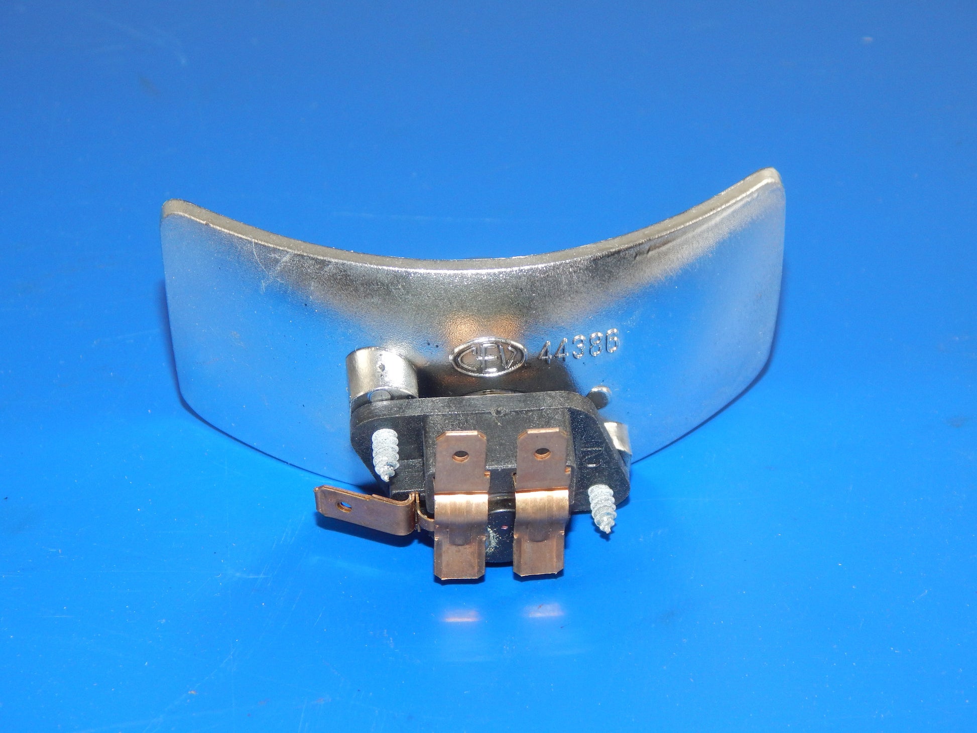 C.E.V 44386 REAR TAIL STOP LIGHT SOCKET REFLECTOR+BULB 5/21W MOTORYCLE SCOOTER - MotoRaider