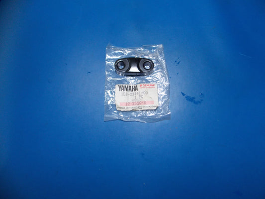 NOS YAMAHA  1979-1997 YFM35/350/400/80/100 YFB250 HANDLE HOLDER  1E6-23441-00 - MotoRaider