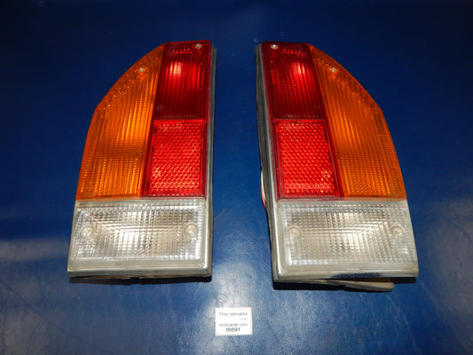NOS 1977 LANCIA BETA SEDAN ALTISSIMO REAR TAIL LIGHT RIGHT LEFT VINTAGE ITALY - MotoRaider