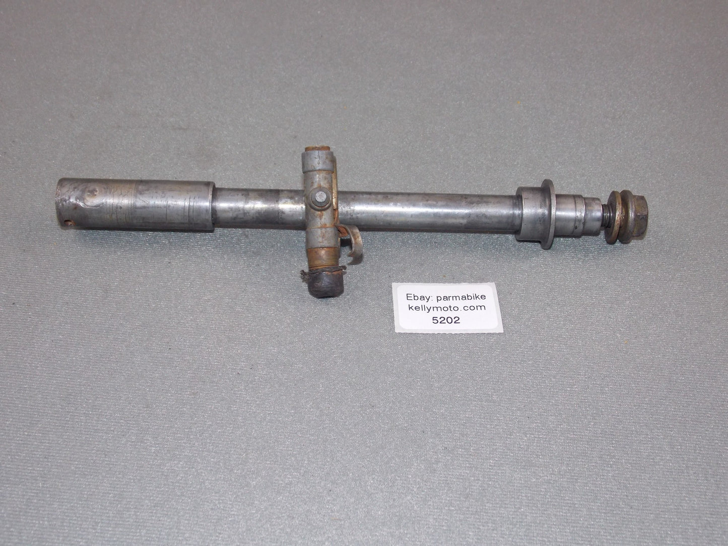 1992 KTM MXC 250 FRONT WHEEL BOLT PIN AXEL+BUSHING+BOLT VINTAGE D=15mm/20mm - MotoRaider