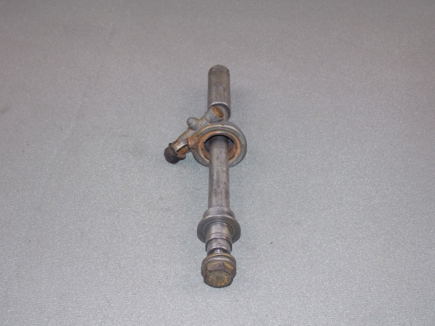 1992 KTM MXC 250 FRONT WHEEL BOLT PIN AXEL+BUSHING+BOLT VINTAGE D=15mm/20mm - MotoRaider