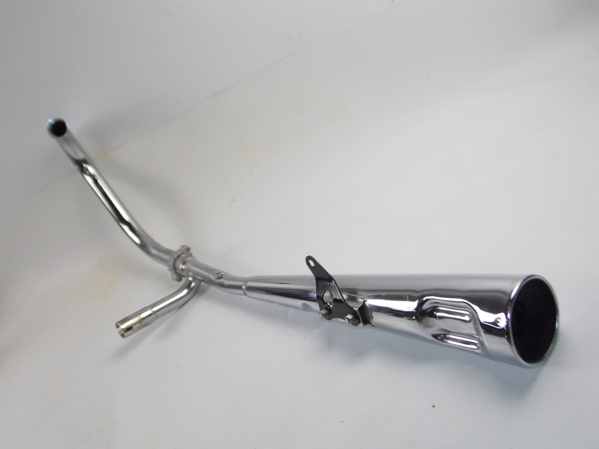OEM SUZUKI 1984-1987 GS450 RIGHT HAND EXHAUST MUFFLER PIPE # 14301-44450 - MotoRaider