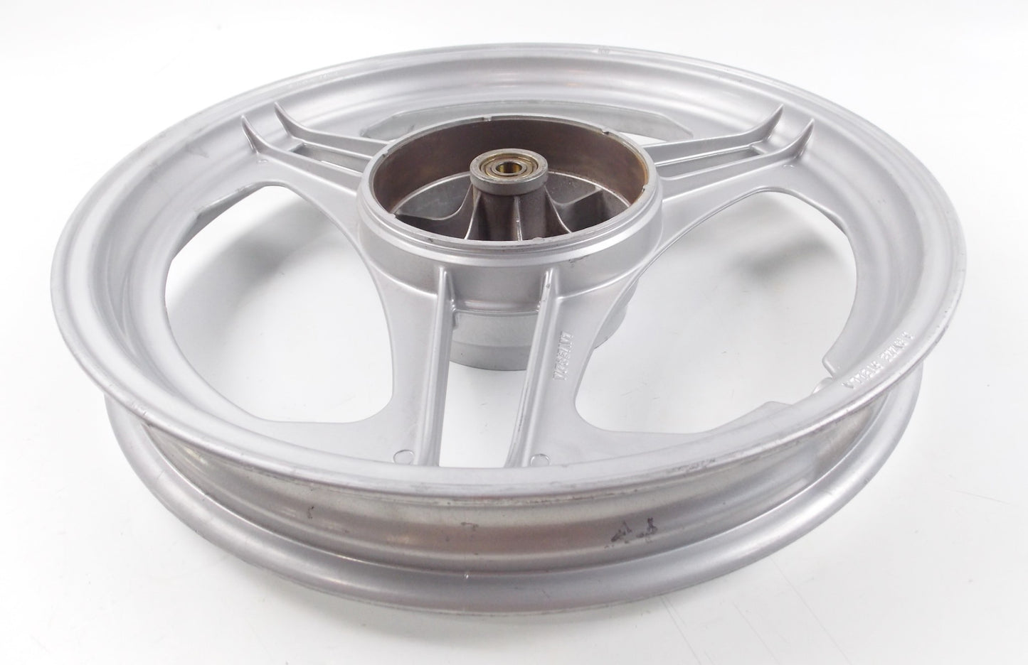 NOS OEM LAVERDA REAR WHEEL RIM E-2.15X18" DOT-D 3 RAZZE STELLA SILVER - MotoRaider
