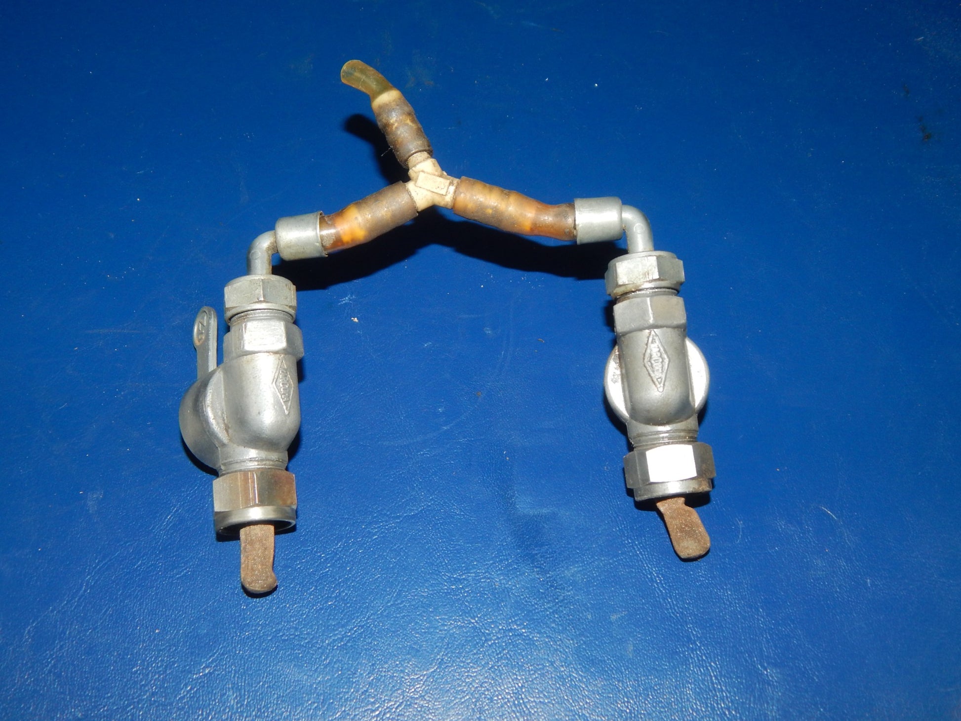 PAIR 1970's KARKOMA PETOCOCK FUEL VALVE THREAD 16mm PUCH MAICO HUSQVARNA - MotoRaider