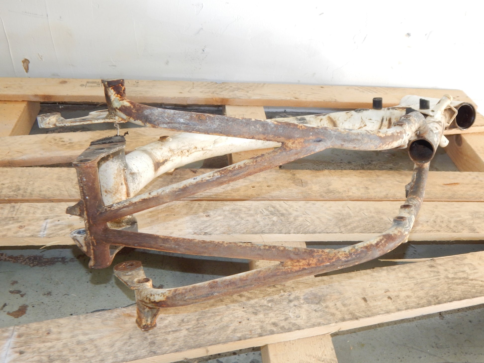 HUSQVARNA 1985 250 500 CR FRAME CHASSIS VINTAGE CP-02250 - MotoRaider