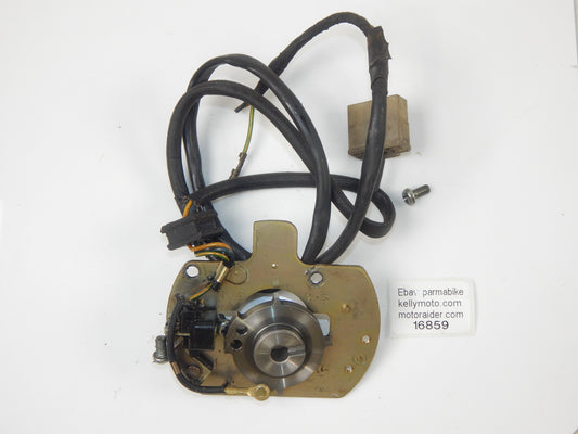 1986 SUZUKI GSXR 750 MOTOR ENGINE IGNITION PULSE TIMING GENERATOR VINTAGE - MotoRaider