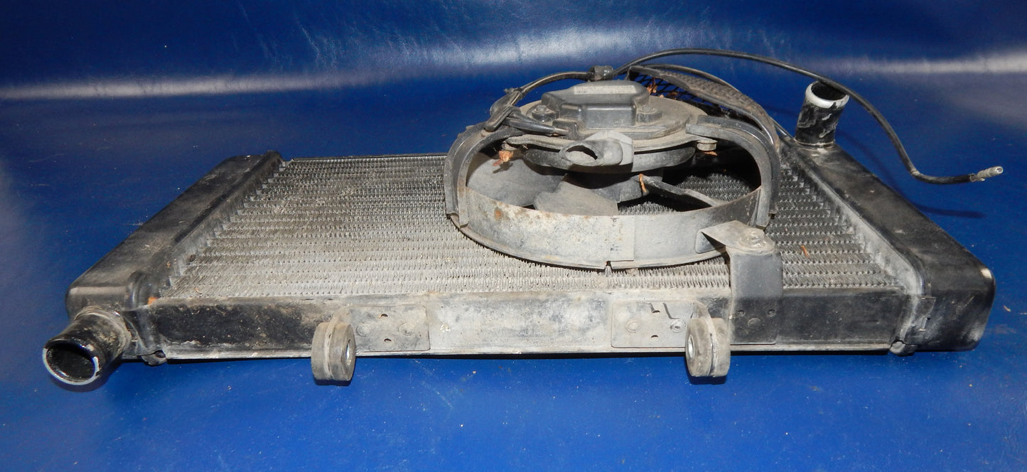 1993 SUZUKI BANDIT GSF 400 RADIATOR 17710-10D00 + FAN COOLING MOTOR - MotoRaider