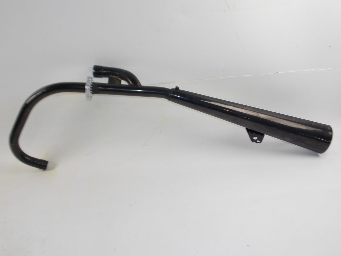 OEM SUZUKI 1981 GS550M MUFFLER EXHAUST PIPE RIGHT BLACK 14301-47361 | 1430147361 - MotoRaider
