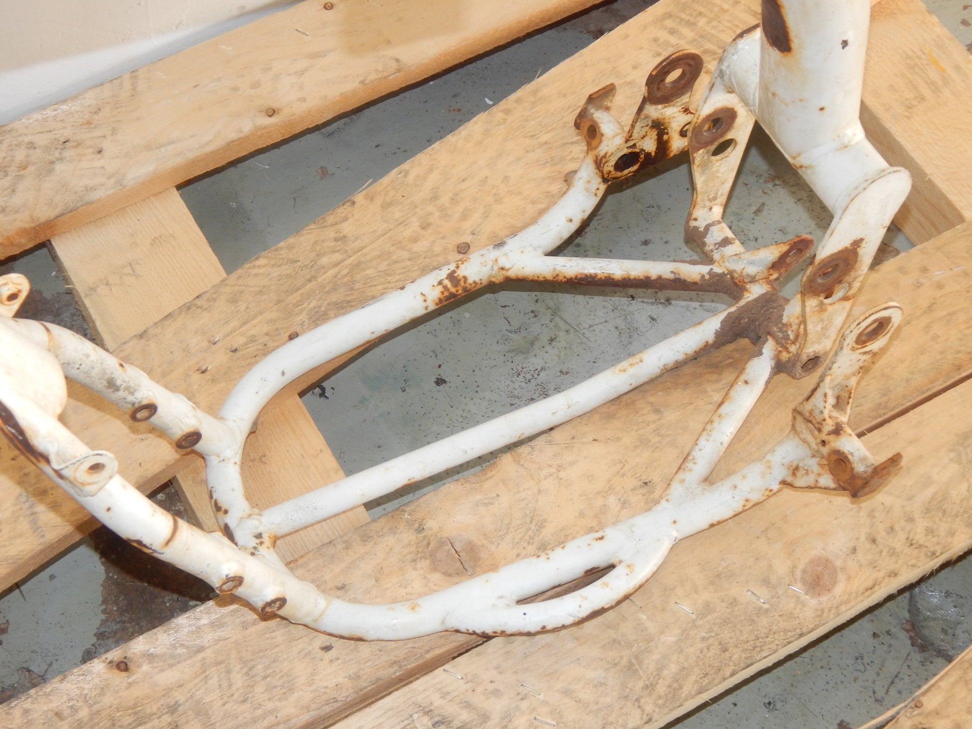 HUSQVARNA 1985 250 WRX FRAME CHASSIS VINTAGE ENDURO WP-03919 - MotoRaider