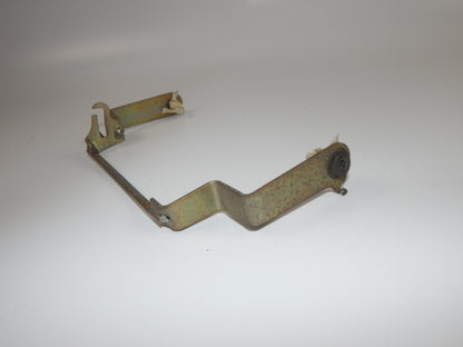 1986 KAWASAKI GPX 750-R SEAT SADDLE RELEASE MECHANISM BARR REAR TAIL SECTION - MotoRaider