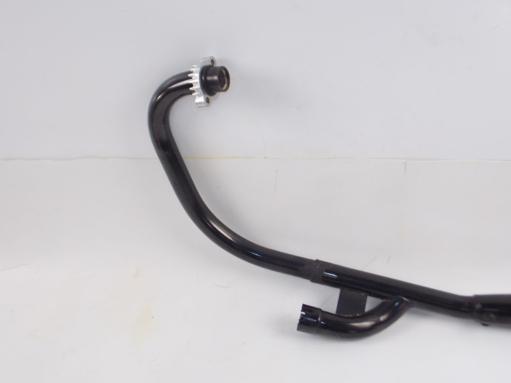 OEM SUZUKI 1981 GS550M MUFFLER EXHAUST PIPE RIGHT BLACK 14301-47361 | 1430147361 - MotoRaider