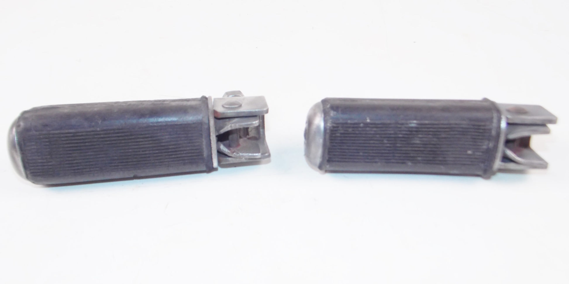 1972 MORINI CORSARO 125 FRAME CHASSIS PASSENGER FOOTREST PEGS STANDS - MotoRaider