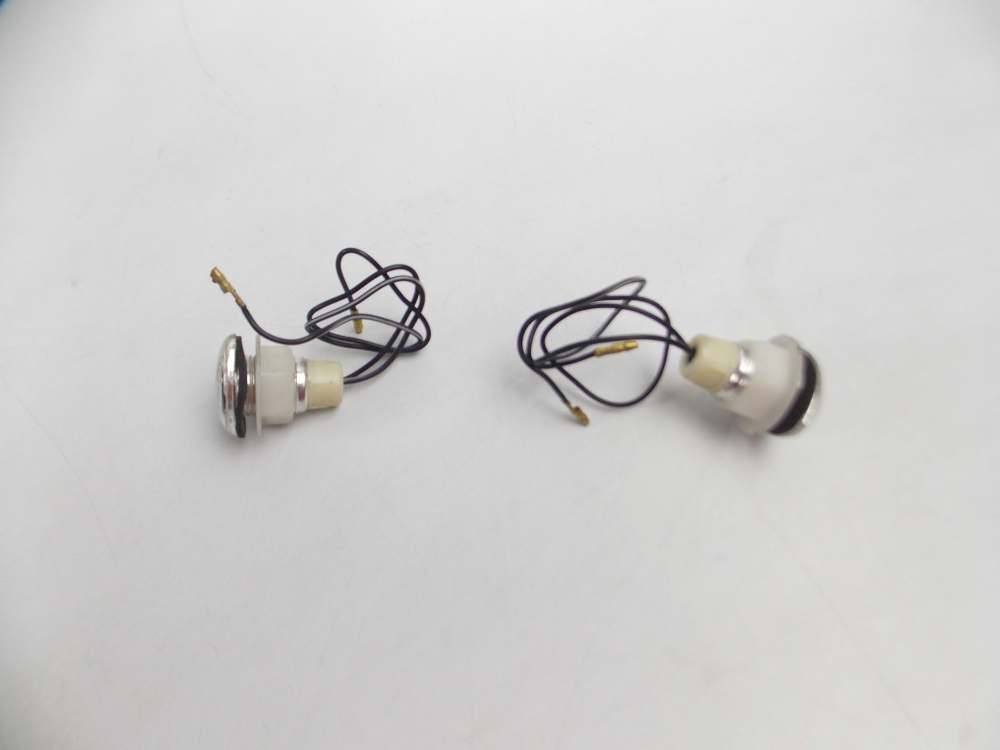 1 PAIR FAIRING MOUNTED TURN SIGNAL FLASHER INDICATOR UNIVERSAL L=1.5" MOTORCYCLE - MotoRaider