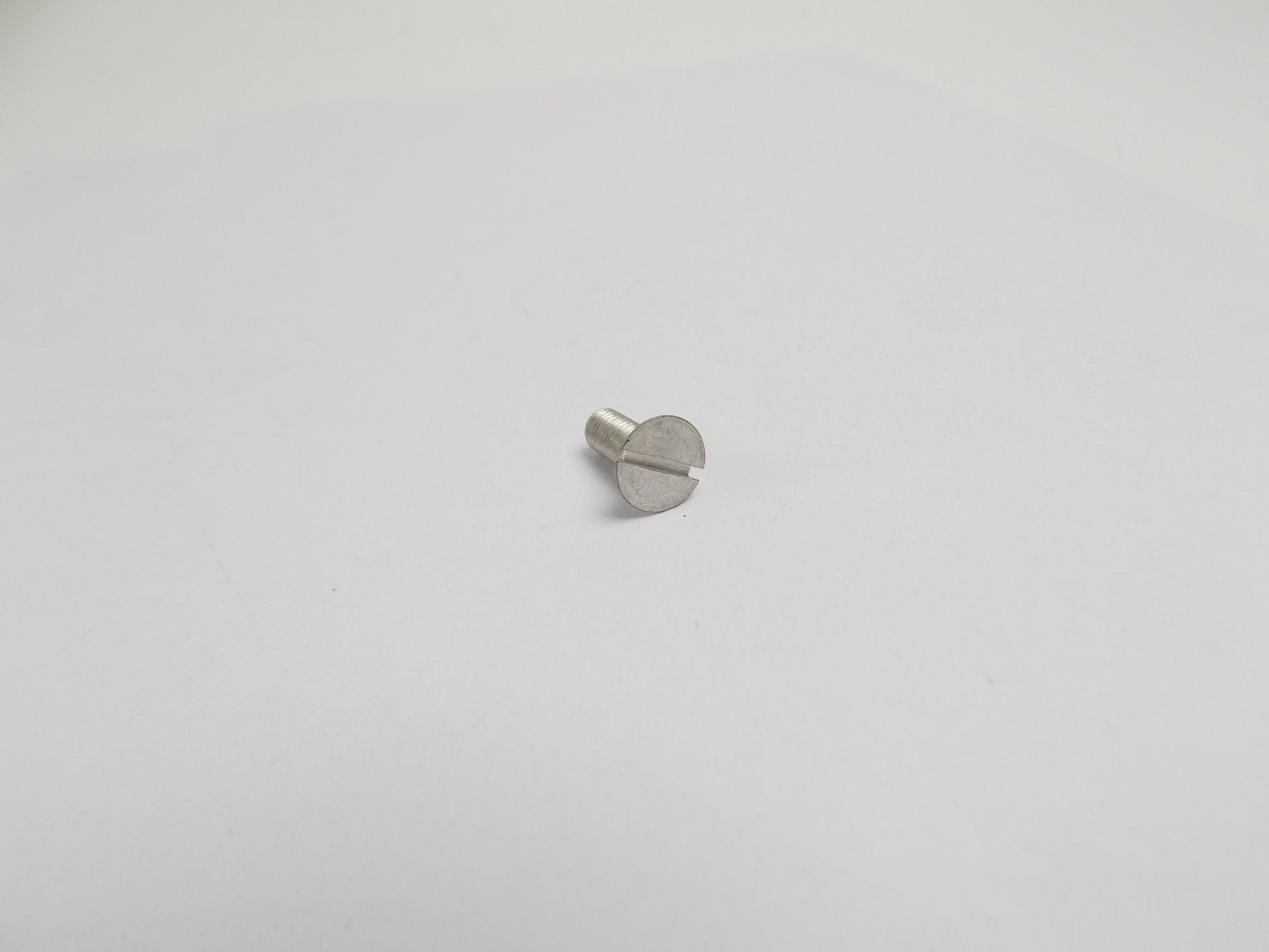 OEM LAVERDA MOTOR CAM CHAIN INSPECTION COVER SCREW 5x16 30338043 | 30 338 043 - MotoRaider