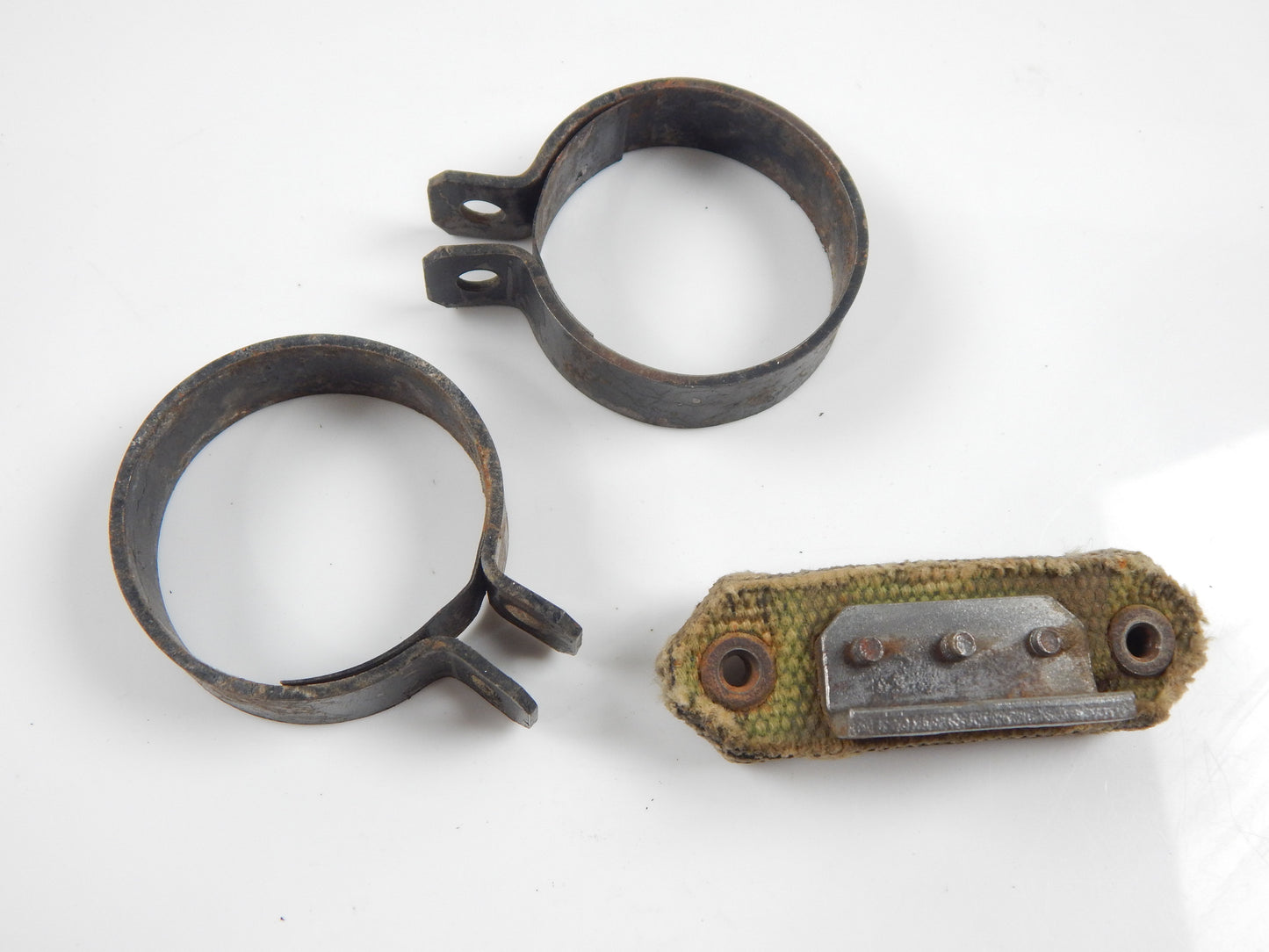 VINTAGE SCOOTER 1960 LAMBRETTA LI 150 MOTOR IGNITION COIL BRACKETS MOUNT CLAMPS - MotoRaider