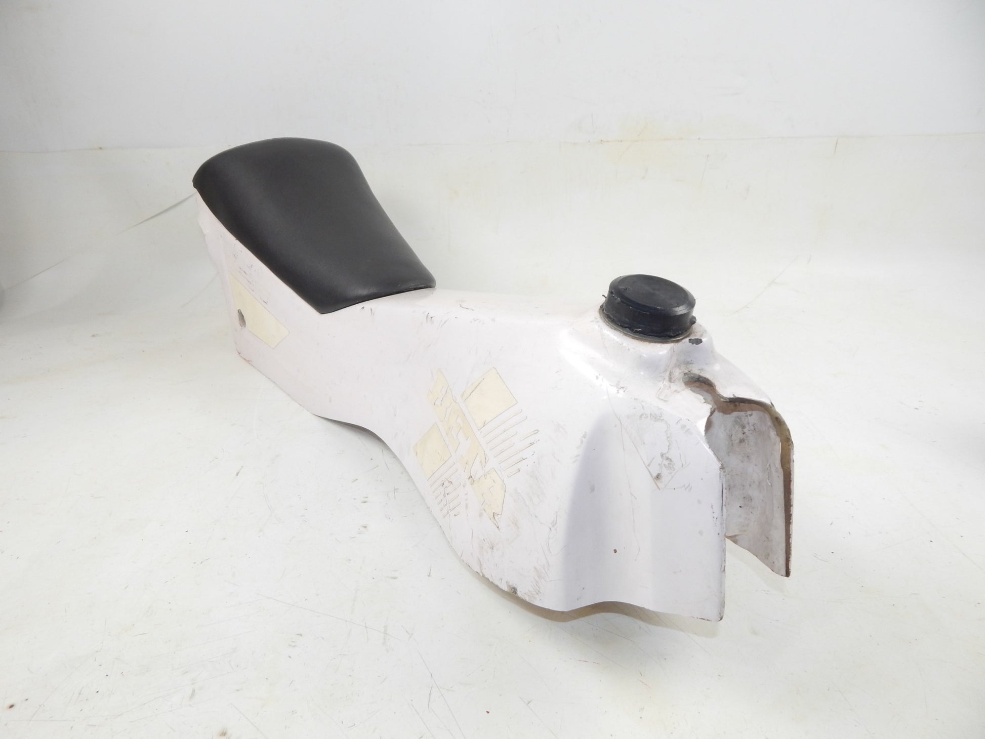1981 BETA TRAIL 125 SADDLE SEAT COWLING FUEL PETROL GASTANK FIBERGLASS VINTAGE - MotoRaider